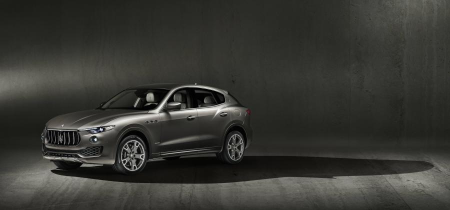  Maserati Levante S Q4 GranLusso 2017 года  (WW) (фото 3 из 47)